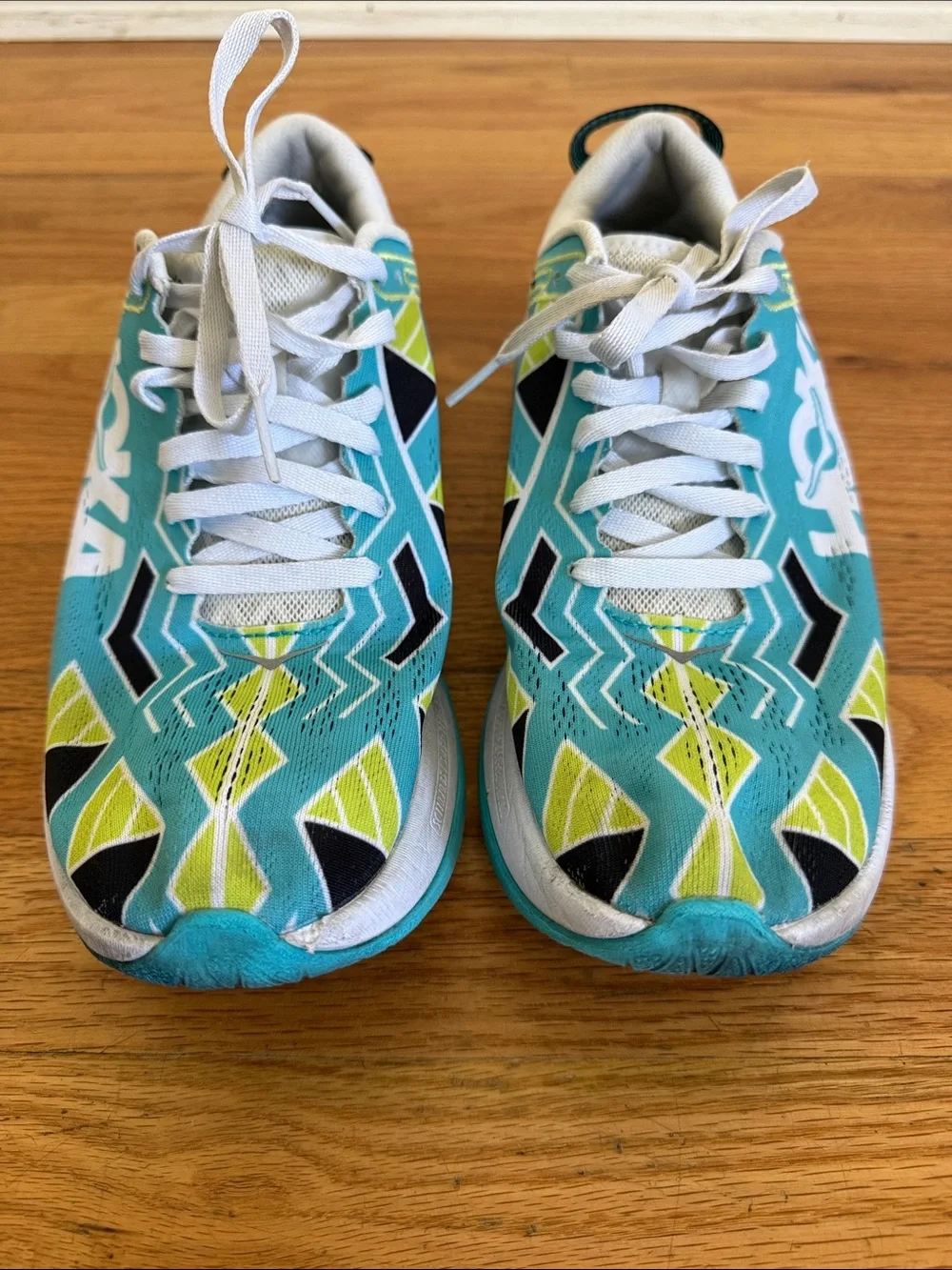 Hoka One One Kona Carbon X All Gender Running Shoe Sea Blue White EU 42